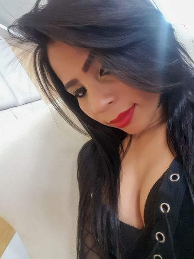 Deidra Marra - Escort Girl from Fargo North Dakota