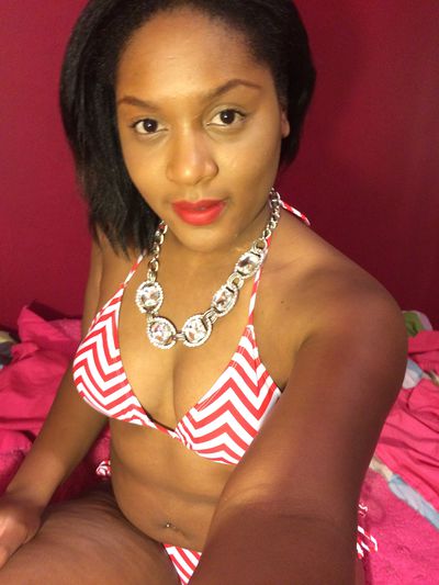 Arielle Sweetz - Escort Girl from Springfield Illinois