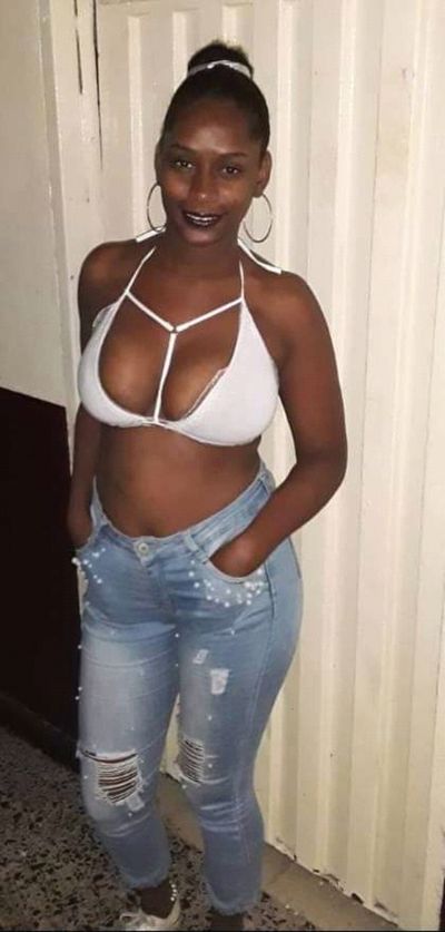 Blonde Escort in Philadelphia Pennsylvania